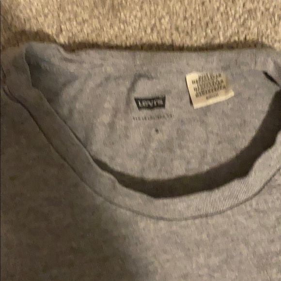 Levi’s T-shirt - Picture 2 of 3